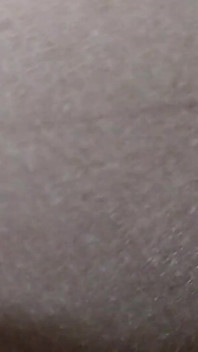 セクシーな若い女の子とセックスし、彼女のお尻に射精するまで。