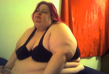 Kitty Delgato: 2 个大气态的 burritos 豆音乐水果