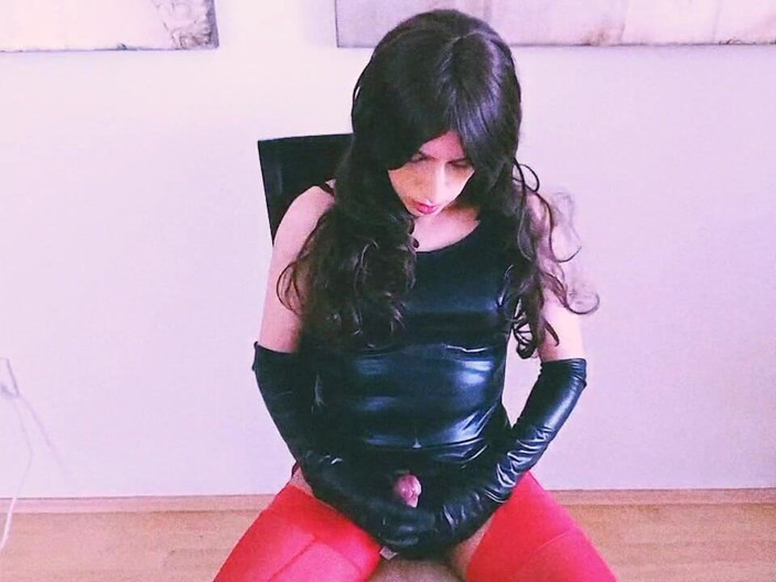 Tammy sissy slave: Tiga video berbeza dan pengakhiran yang bahagia