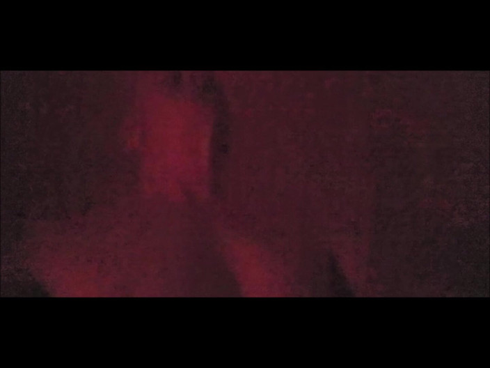 SilverFux: エッチな男が怪しげな赤い部屋で熟女の売春婦とセックスする。