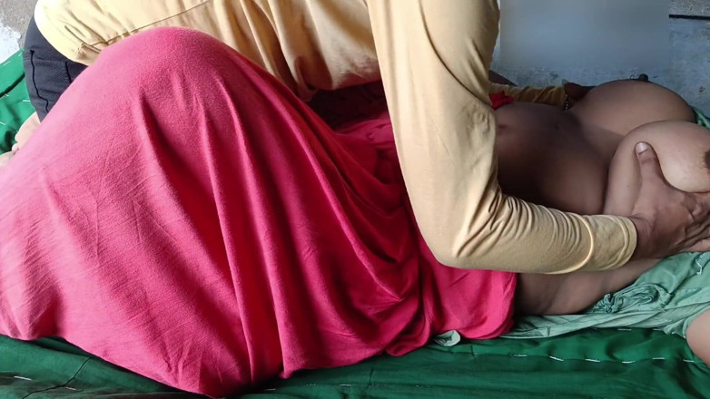 Yourgeeta8899: Awek kampung desi muda mencapai orgasme semasa dikongkek, seks yang...