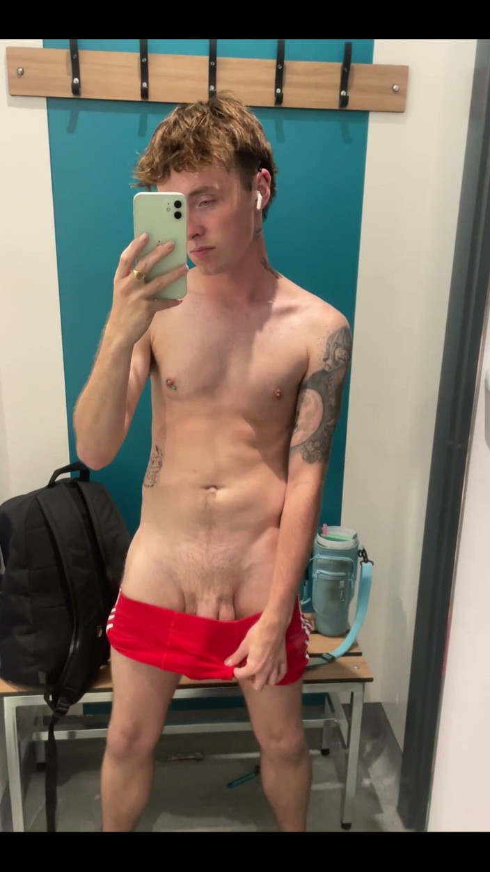Kyle and Kam: Come and Undress Me Lick My Abs and My Body -...