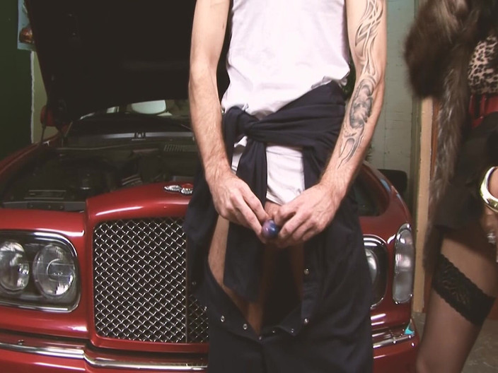 SEXUAL SIN: Cặp đôi mặc đồ 3_milf trong bộ đồ lót có màn chơi ba người...