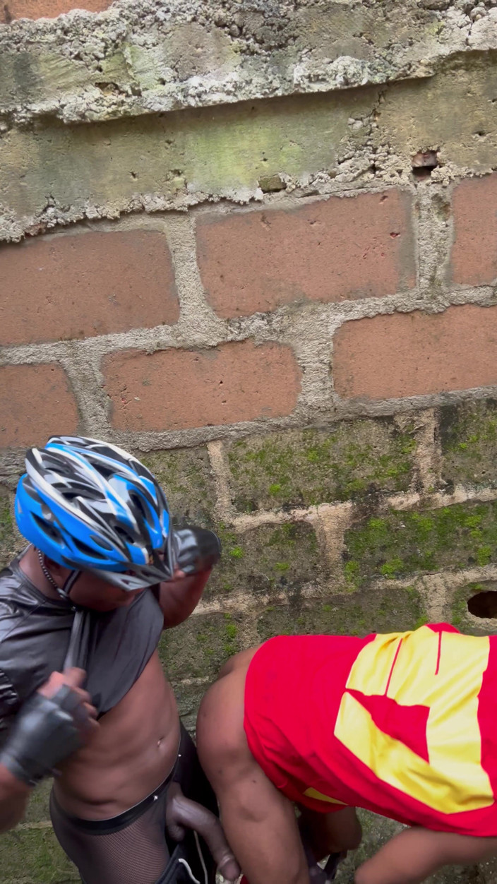 Blackthug20k: Vi bestämmer oss för att vila efter cykelturen