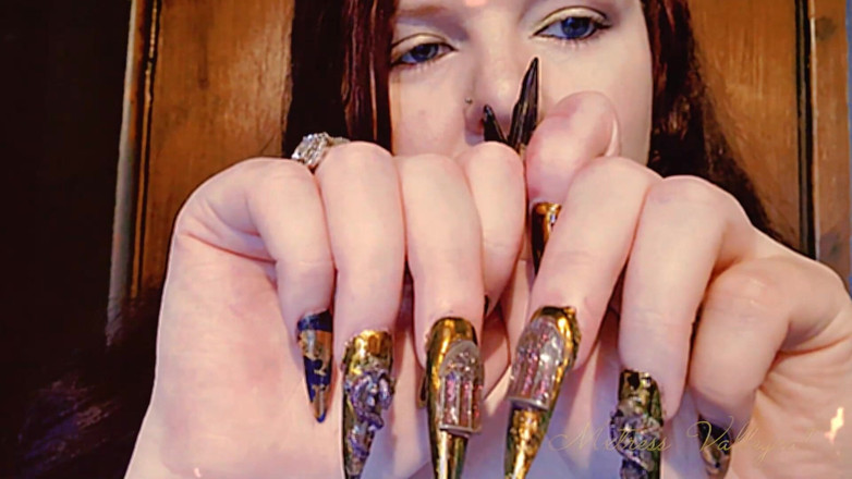 Mxtress Valleycat: 내 손톱은 너의 신이라