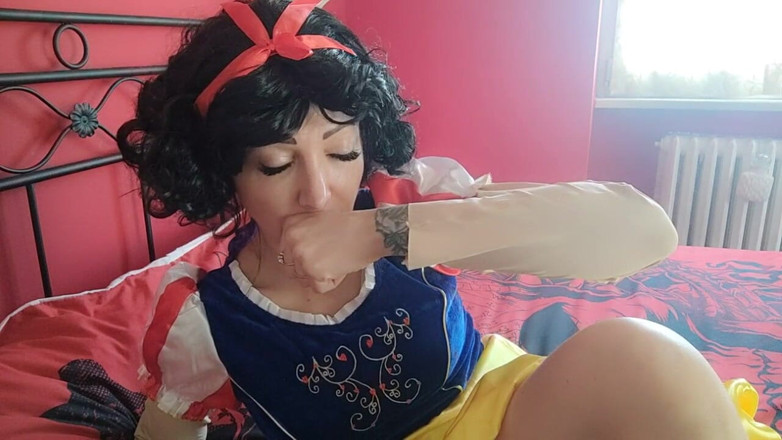 savannahamatoriale: hot burping princess
