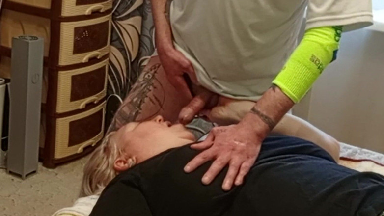 Zona901: Дрочить мій член, щоб кінчити на мою мачуху