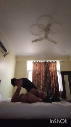 Sexgarl84: Je me suis fait retirer le poulet de ma copine.