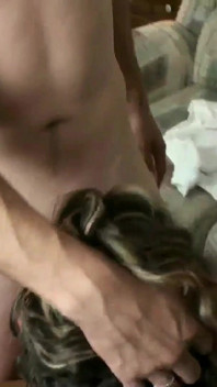 Une belle-mère se fait baiser par son beau-fils pour se venger