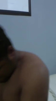 Dva velcí černí ptáci pro zralou libertine ženu
