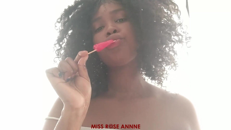 Insomnia Domina: Melting Lips
