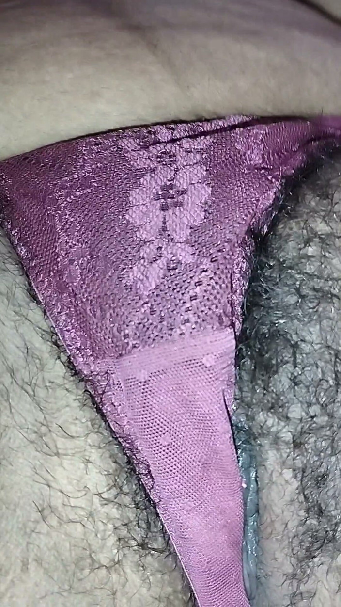 BDtamatogirl: Bangladeshi Girl Homemade Sex with Fingring and Dildo