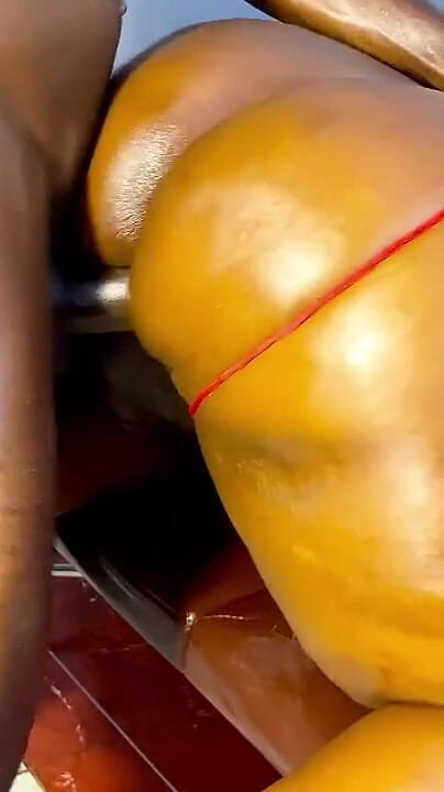Alexxx and aria: BBW Nurse Is the Cure for His Blue Balls