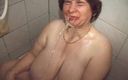 Videos Francaises: Watch BBW French Lady Take Naughty Shower