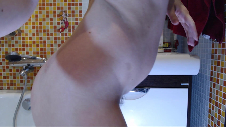 MyClearSky: Hairy MILF plays with herself in the bathroom