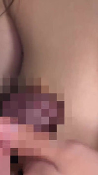体に這うペニスが大好きな女性たち