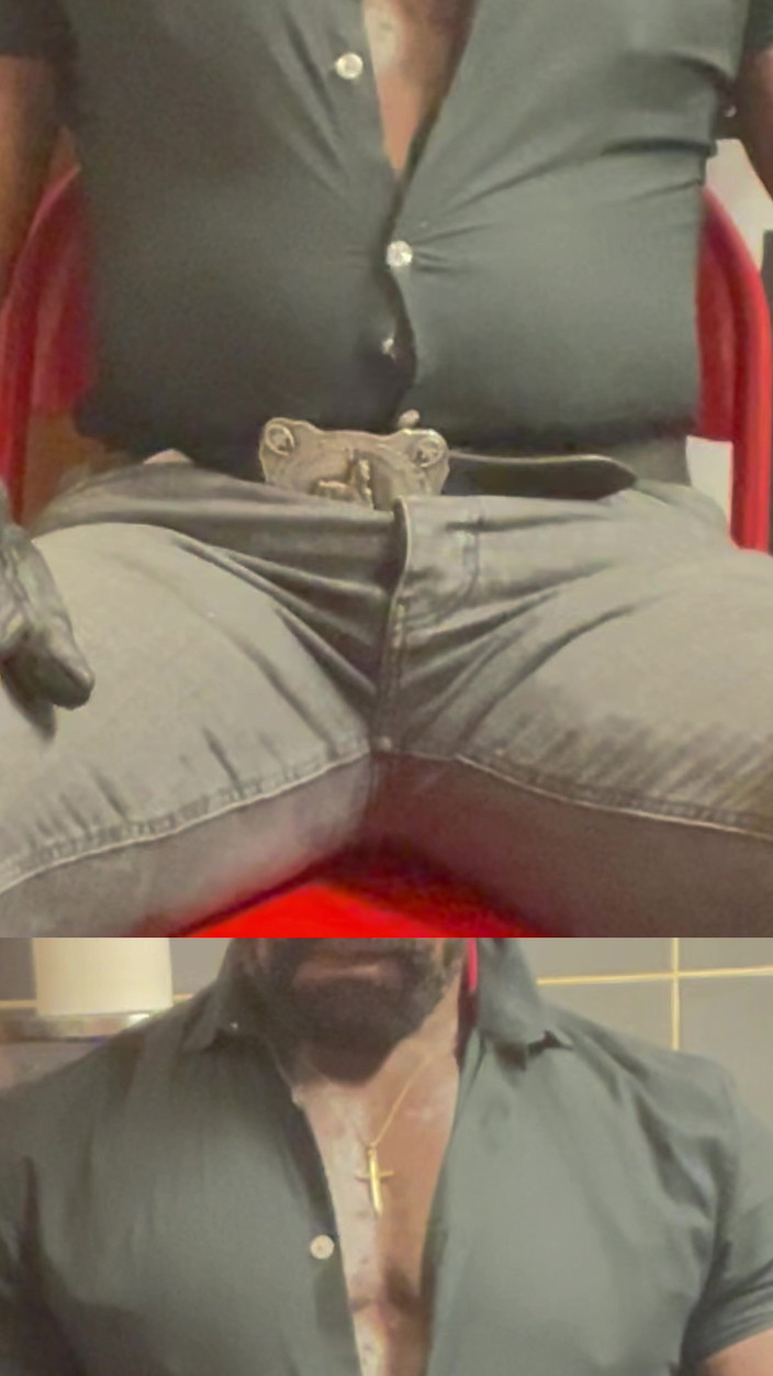 Black smoking muscle stepdad: skórzany tata palenia