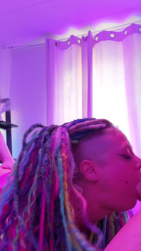 同性恋哥特斯女孩操逼丰富多彩的可怕的荡妇