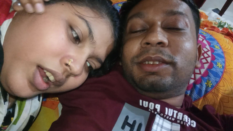 Desi Video BD: Ich habe meine stiefschwester mit dicken möpsen dazu gebracht, sex 2025...