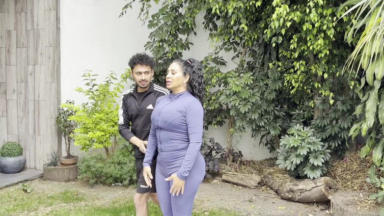 Calientehubxxx: Yoga Con Gali Diva