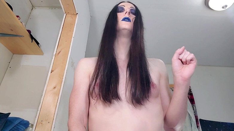 Ivyrose499: Trans madrasta castiga você porque você está fodendo preguiçoso