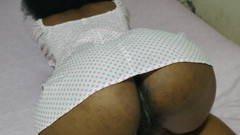 Lovemina: Scenă pasională în care o fată senzuală experimentează mintea