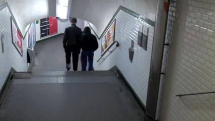 Gaybareback: Sucked in the subway in Paris