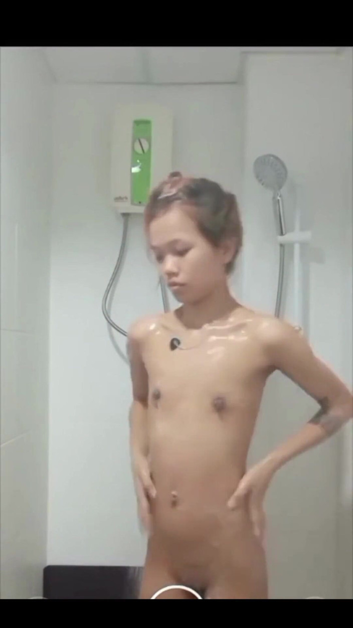 ThaiPocketRocket: 집에서 혼자, 지루... 저뿐이에요