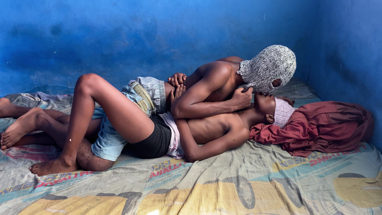 Savage Innocent69: La Mia Sorellastra Mi Visita E Questo Succede Video Completo