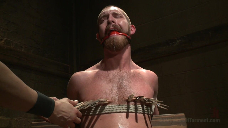 30 Minutes of Torment: Chico sureño caliente follado y golpeado