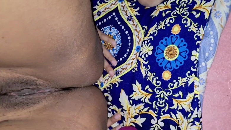 Faryal: 素人の欲求不満なデシカップル