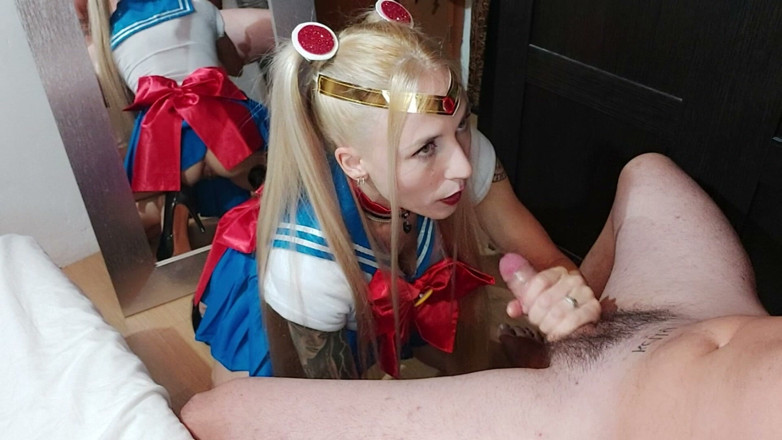 Darkprincess666: Dark Princess: Sailor Moon Cosplay, Swallows It All