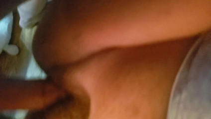 Horny wet couple: Bbw wife spreads those legs wide