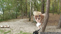 Granny Sluts: Des trucs sauvages près du lac