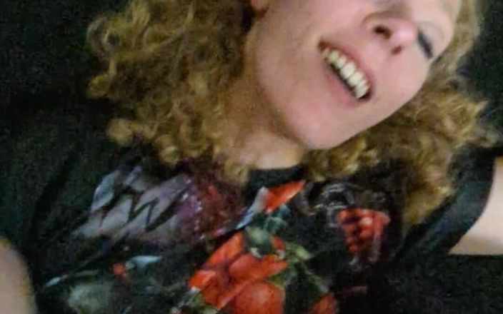 Richelle Rose: Amateur-MILF-zuchthure verlangt, beim snap mit sperma gefüllt zu werden