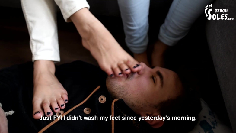 Czech Soles - foot fetish content: Dubbel fot luktar