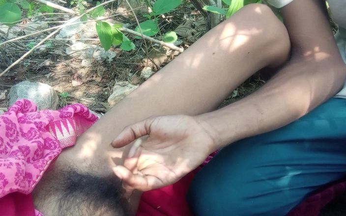 Poonambhabhi village: Горячие бхабхи и Devar XXX.