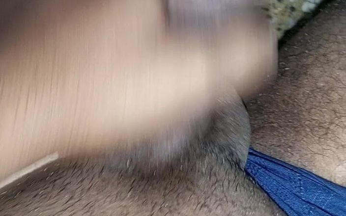 Sweet Indian cock: Desi solo man masturbatie video