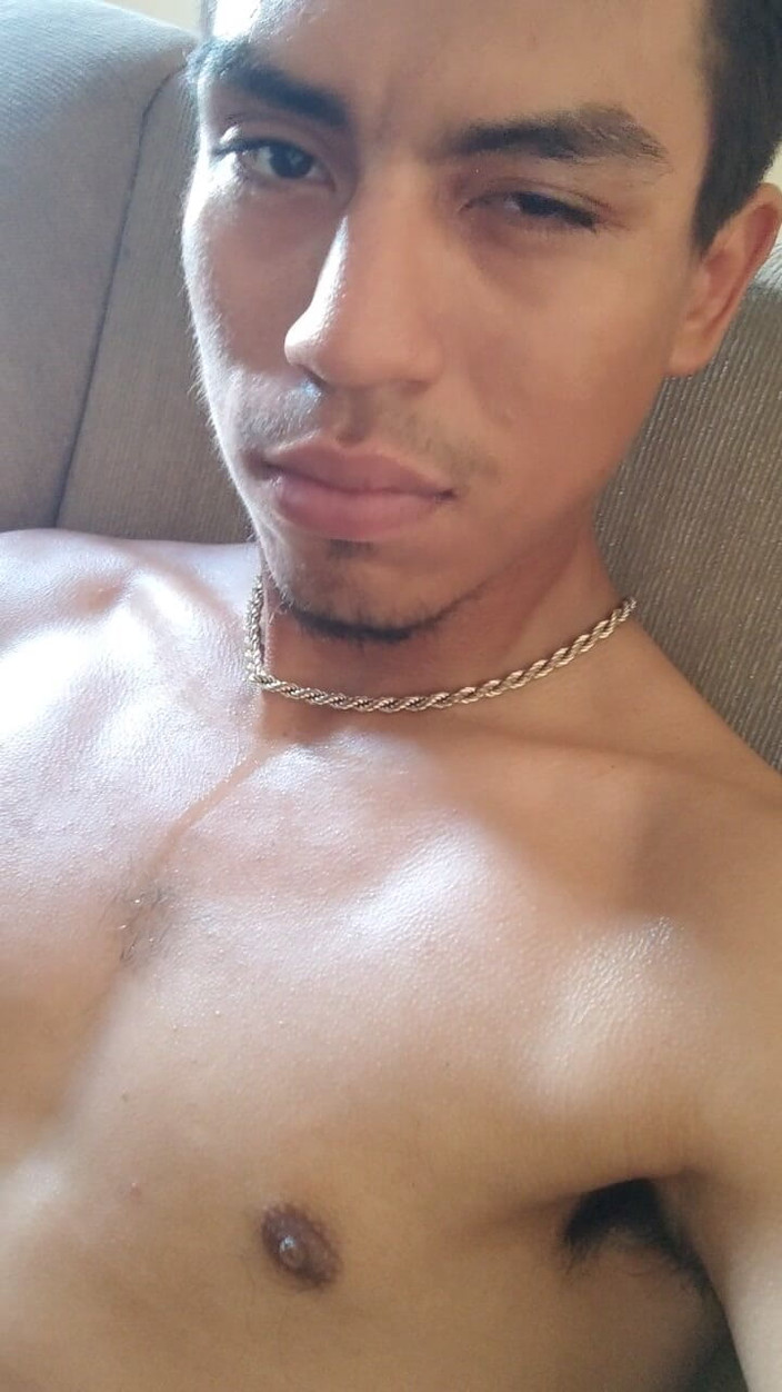 AlexAlejandro13: Vücudumda terliyor