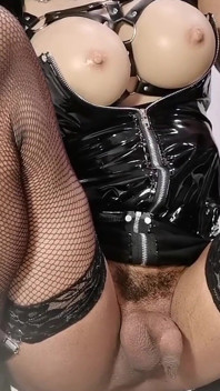 Stříkám s mými sexuálními hračkami