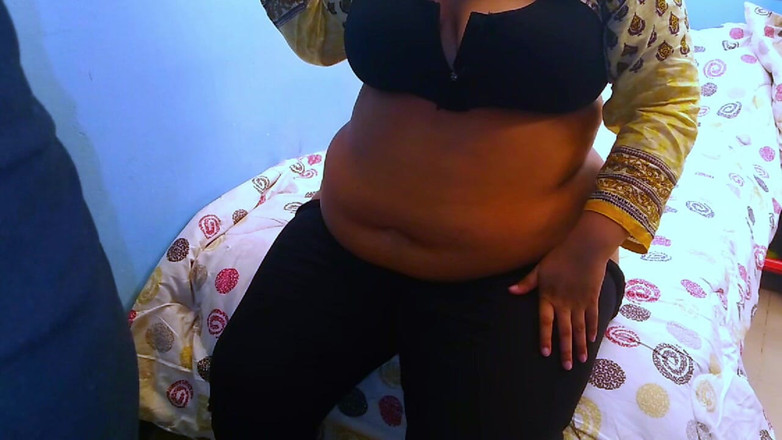 Aria Mia: エジプトのセクシーな新婚妻が夫の友人に犯される、夫が市場に行く