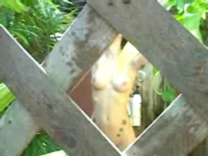 Zona Divas NET: Cute Teen Allie Shower Pussy Masturbation Outdoors