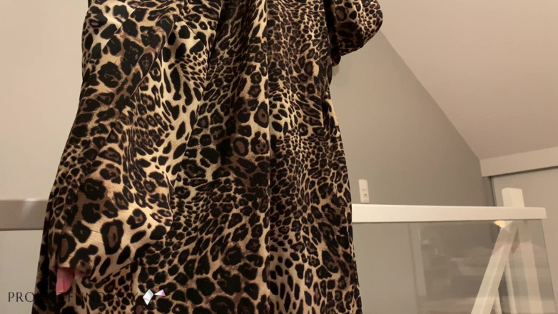 Projectsexdiary: Si cantik dikongkek dalam stoking, skirt kulit