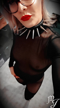 Natural Total Body Nylon Femdom Mistress Julia