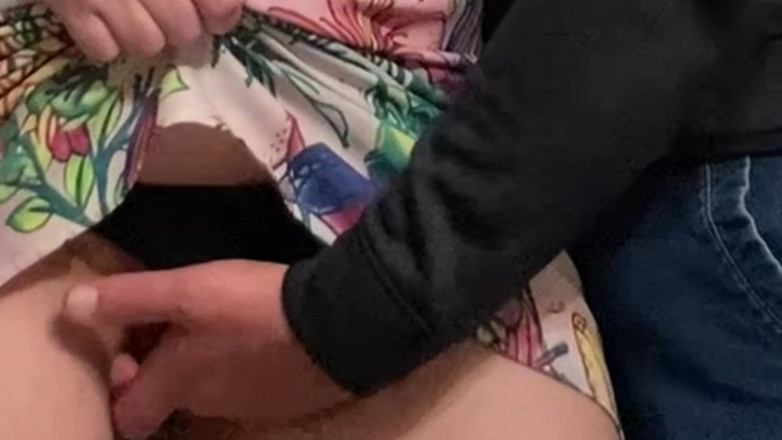 PriyaNaavya: Pane bože!! Starý muž mě masturbuje v metru