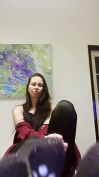 Oler y lamer mis calcetines sudorosos después del yoga