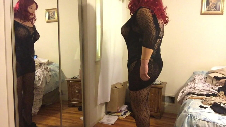 Deanna Doll: Deanna CD Doll tira roupa até bodystocking preto