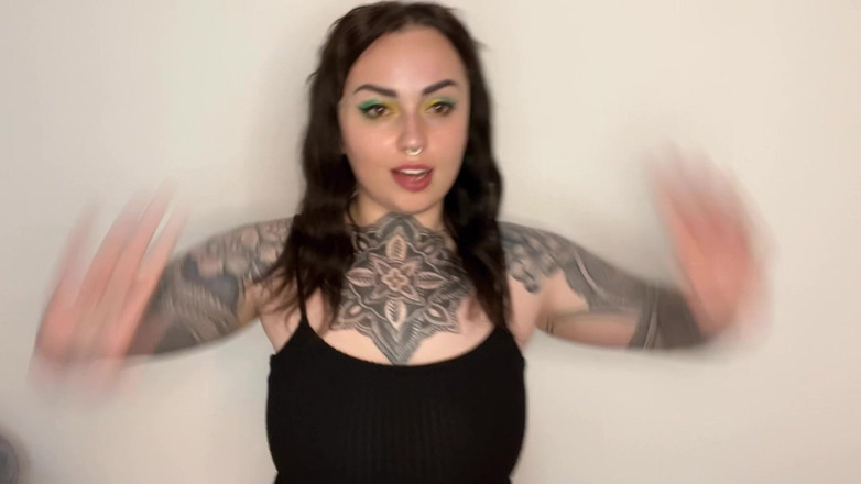 Miss Valentina: ウェッジーズからは絶対に逃れられない