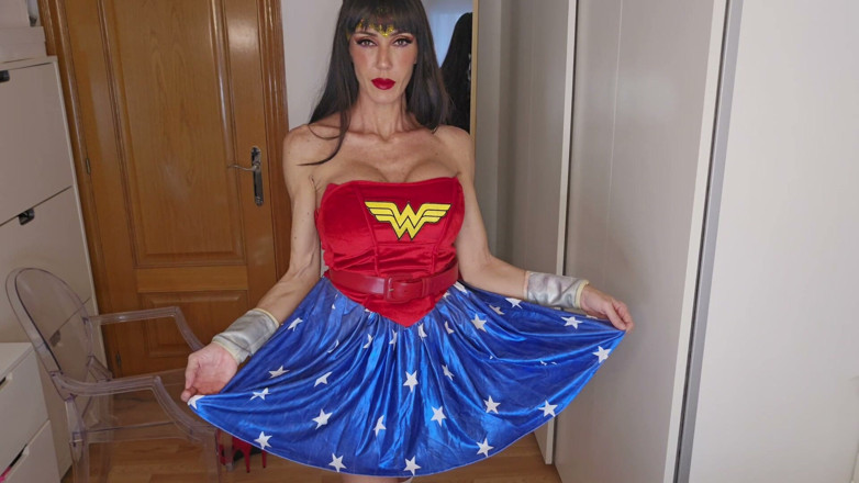 Sofia Star: Wonder Woman uvolněná