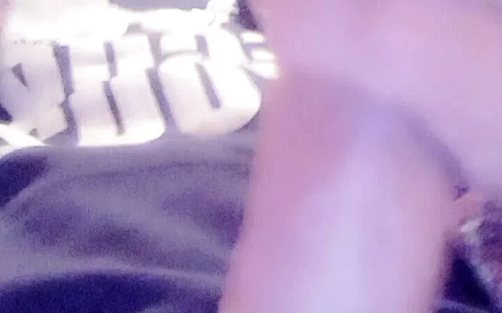 Mcobraxxl: Mcobraxxl hand job cum